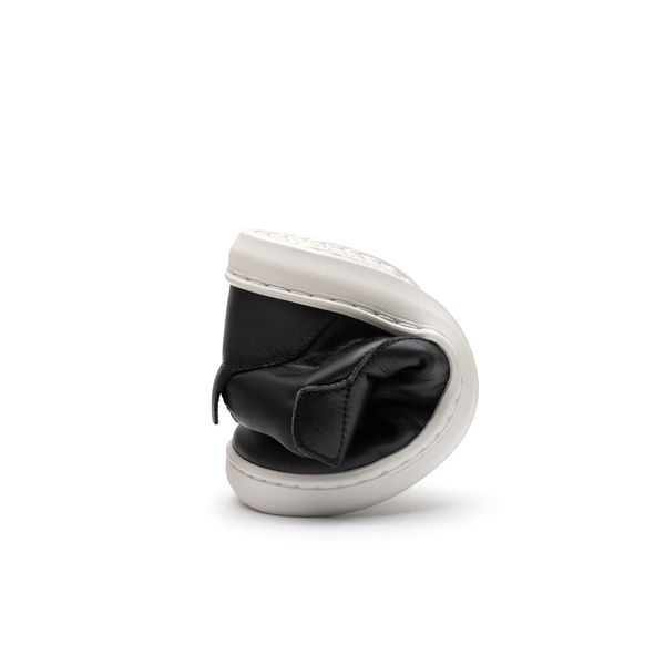 molten-black-cbmol2-556_2_